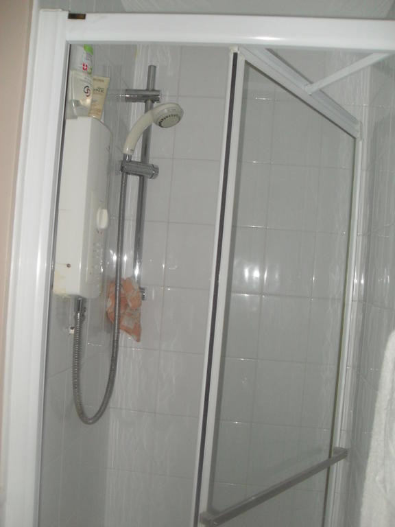 Albany Guest House Bath Szoba fotó